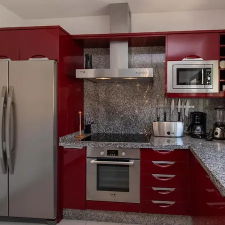 Villa Almeria With Ocean Views